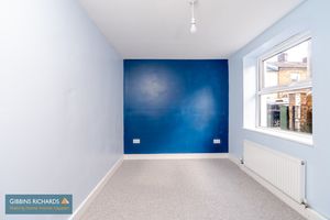 Bedroom- click for photo gallery